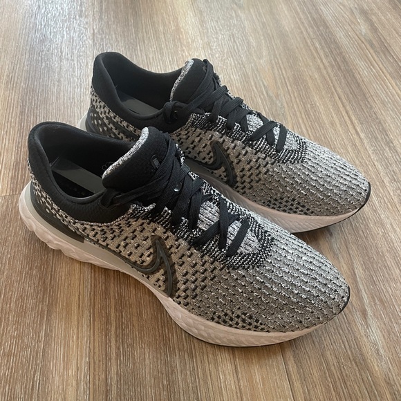 Nike React Infinity Run Flyknit 3 Running Shoe Size 9 - Picture 2 of 5